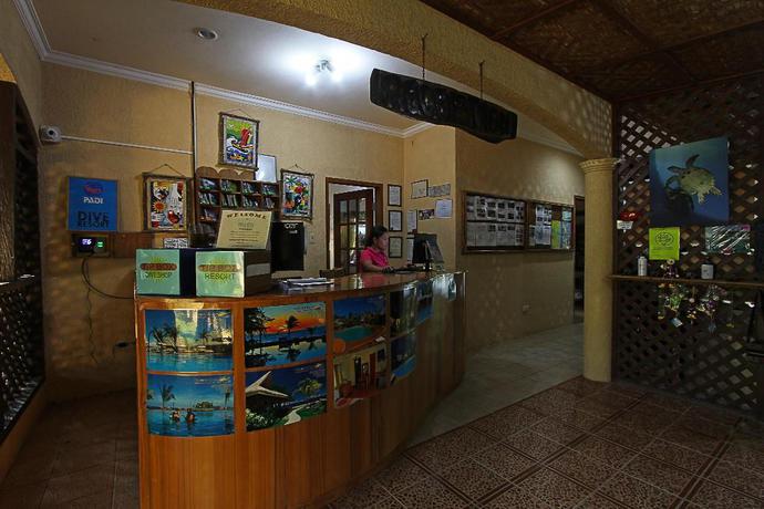 Imagen de los interiores del Hotel Thalatta Resort. Foto 9