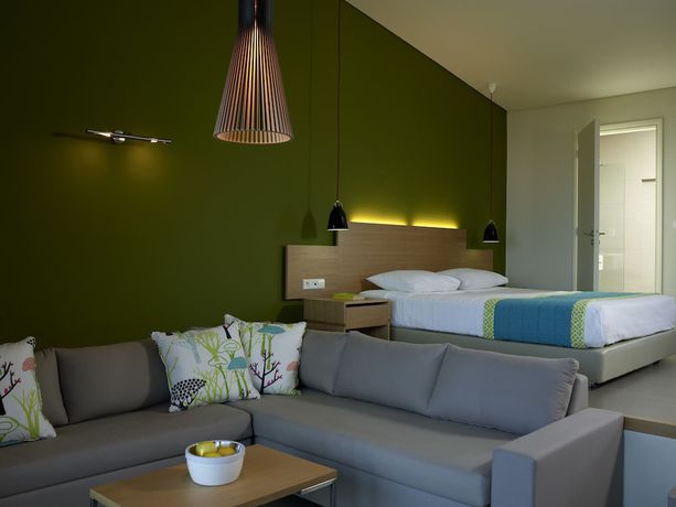 Imagen de la habitación del Hotel Thalatta Seaside. Foto 3