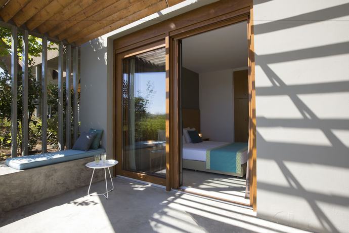 Imagen de la habitación del Hotel Thalatta Seaside. Foto 6