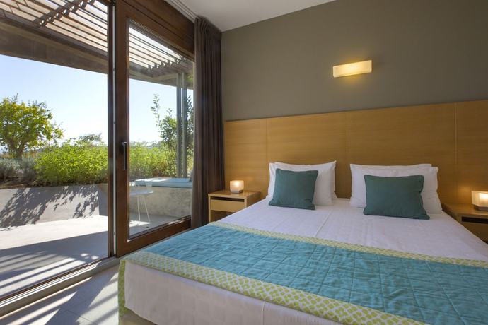 Imagen de la habitación del Hotel Thalatta Seaside. Foto 18