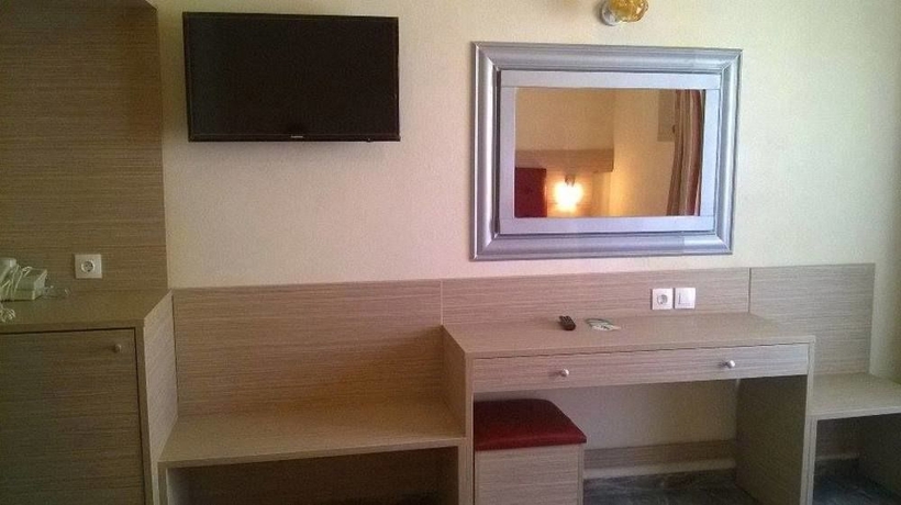 Imagen de la habitación del Hotel Thalia Deco City and Beach. Foto 7