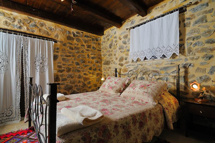 Imagen de la habitación del Hotel Thalori. Foto 3