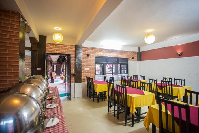 Imagen del bar/restaurante del Hotel Thamel Eco Resort. Foto 3