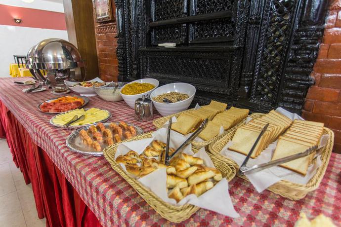 Imagen del bar/restaurante del Hotel Thamel Eco Resort. Foto 4