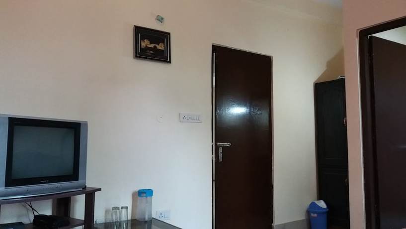 Imagen de la habitación del Hotel Thamsar. Foto 12