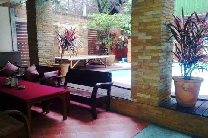 Imagen de los interiores del Hotel Thana Hotel. Foto 16