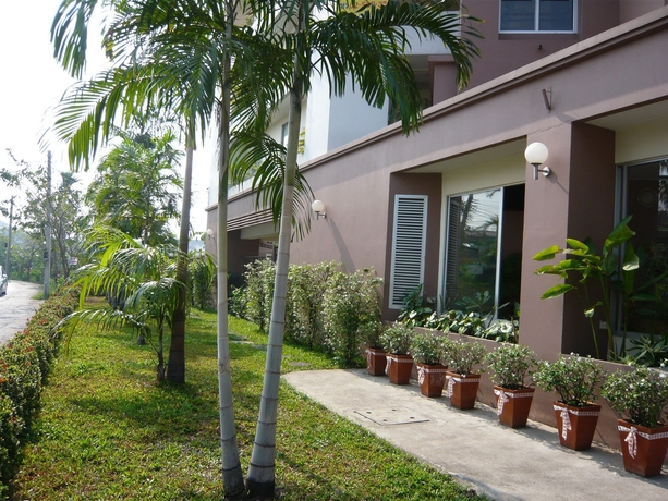 Imagen de los exteriores del Hotel Thanapa Place. Foto 11