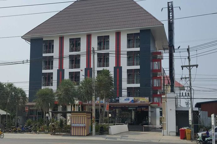 Imagen de los exteriores del Hotel Thanarom Place. Foto 12