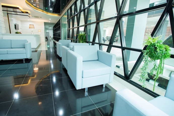 Imagen de los interiores del Hotel Thanburi. Foto 10