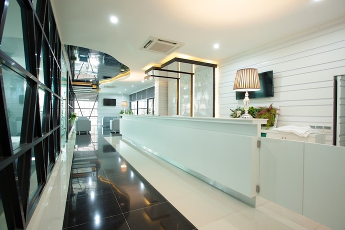 Imagen de los interiores del Hotel Thanburi. Foto 13