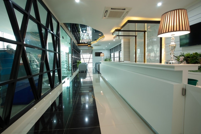 Imagen de los interiores del Hotel Thanburi. Foto 14