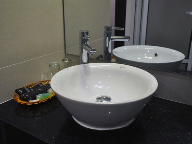 Imagen de la habitación del Hotel Thang Long Espana. Foto 3