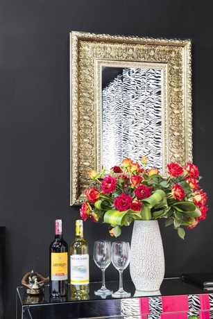 Imagen de los interiores del Hotel Thang Long Espana. Foto 16