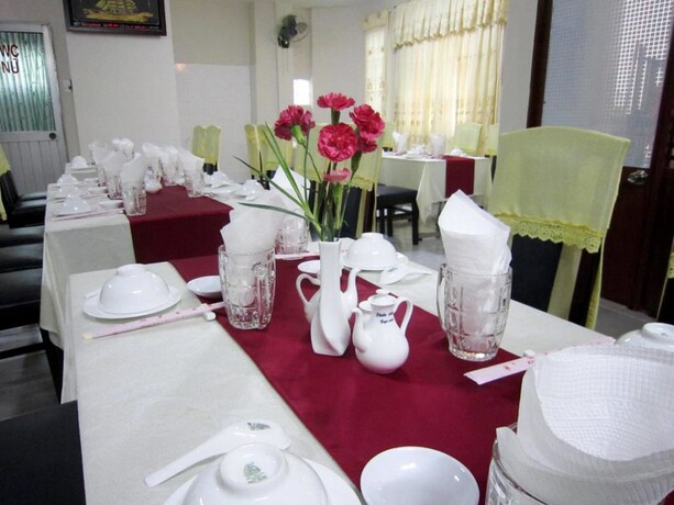 Imagen del bar/restaurante del Hotel Thanh Hong. Foto 22