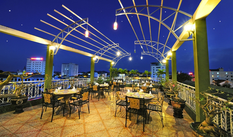 Imagen del bar/restaurante del Hotel Thanh Lich Royal Boutique. Foto 6