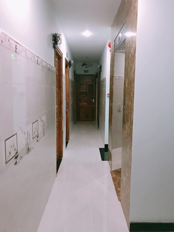 Imagen de los interiores del Hotel Thanh Vinh. Foto 12