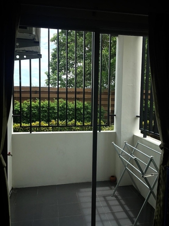 Imagen de la habitación del Hotel Thani Residence. Foto 13