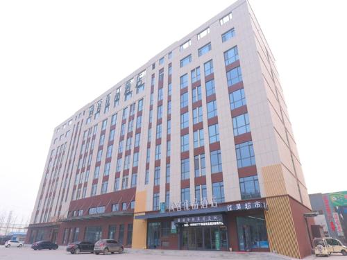 Imagen general del Hotel Thank Inn Chain Heze Yuncheng East Shuihu Road Government Affairs Center. Foto 1