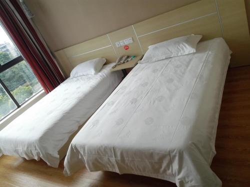 Imagen general del Hotel Thank Inn Chain Jiangsu Suzhou Kunshan Dianshan Lake. Foto 2