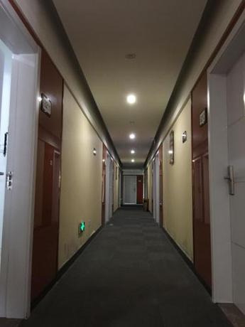 Imagen general del Hotel Thank Inn Chain Jiangsu Suzhou Wujiang Pedestrian Street. Foto 8