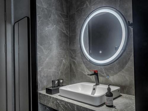 Imagen general del Hotel Thank Inn Hengyang Leiyang City Jinhua Road. Foto 2