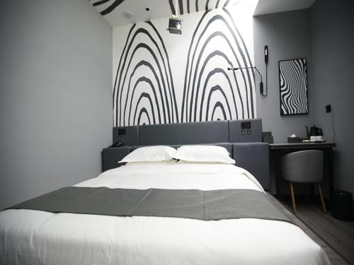 Imagen de la habitación del Hotel Thank Inn Plus Baotou Kundulun Distirct Baiyun Road. Foto 4