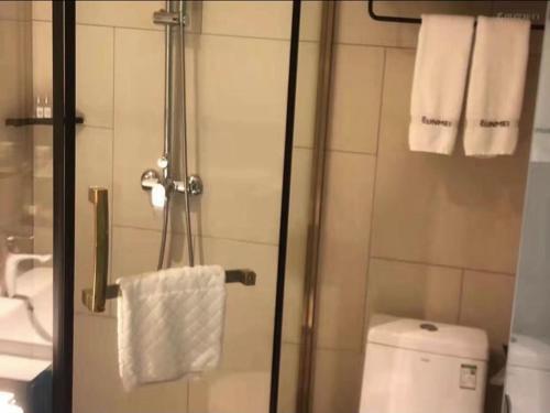 Imagen de la habitación del Hotel Thank Inn Plus Baotou Kundulun District University of Science and Technology. Foto 14