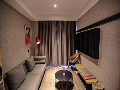 Imagen general del Hotel Thank Inn Plus Baotou Kundulun District University of Science and Technology. Foto 6