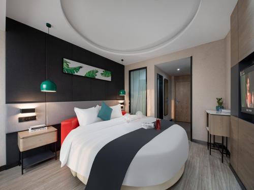 Imagen general del Hotel Thank Inn Plus Changsha Ningxiang Ningbang Plaza Pedestrian. Foto 15