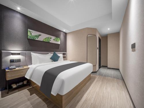 Imagen de la habitación del Hotel Thank Inn Plus Zhuji High-Speed Railway Statio Wangyun Road. Foto 18