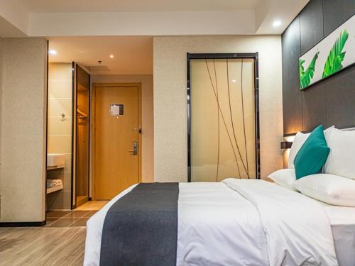 Imagen de la habitación del Hotel Thank Inn Plus Zhuji Jiyang Street Small Commodity Wholesale Market. Foto 18