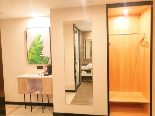 Imagen de la habitación del Hotel Thank Inn Zaozhuang Tengzhou Jinghe Road Zhenai Mall. Foto 17