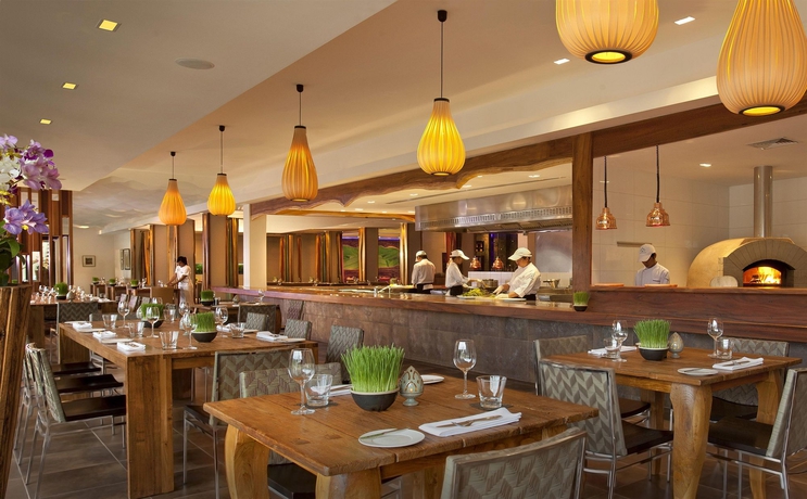 Imagen del bar/restaurante del Hotel Thanyapura Sports and Health Resort. Foto 2