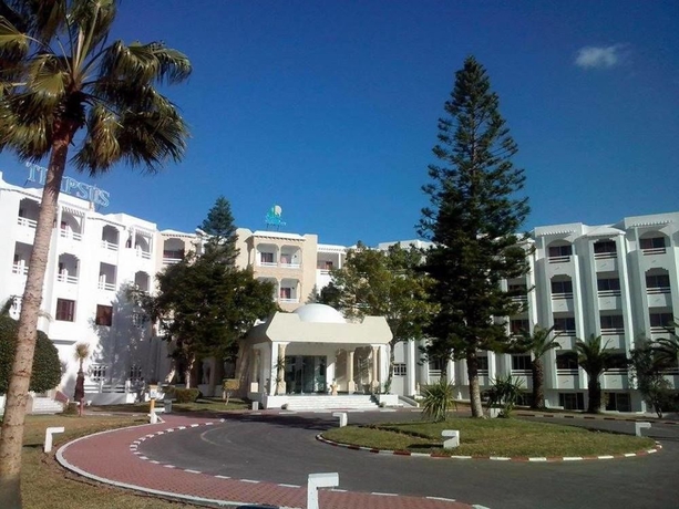 Imagen general del Hotel Thapsus Beach Resort. Foto 2