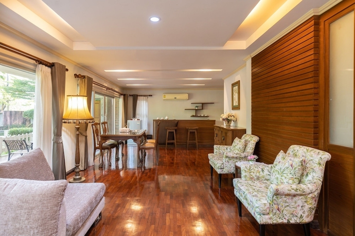 Imagen de la habitación del Hotel Thara Cholapruek Resort. Foto 11