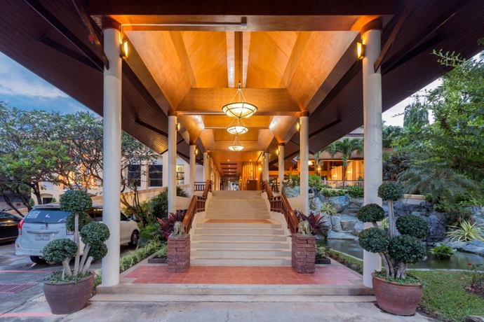 Imagen general del Hotel Thara Patong Beach Resort and Spa. Foto 7