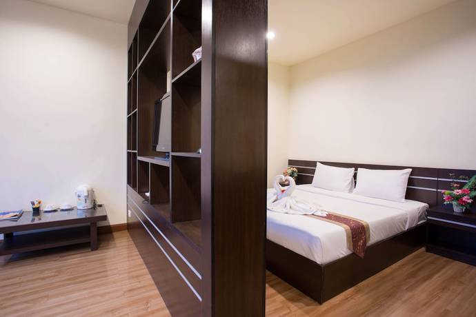Imagen de la habitación del Hotel Tharakiree Place. Foto 15