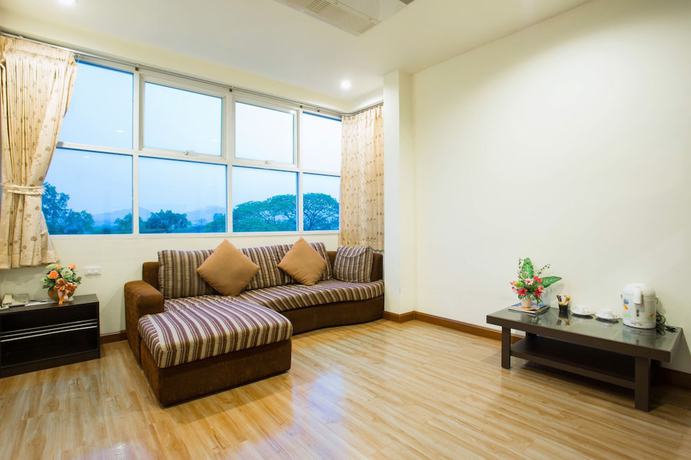 Imagen de la habitación del Hotel Tharakiree Place. Foto 18