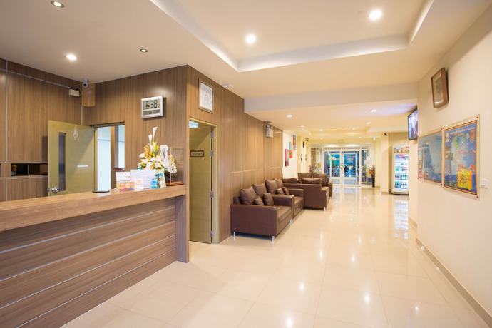 Imagen de los interiores del Hotel Tharakiree Place. Foto 20
