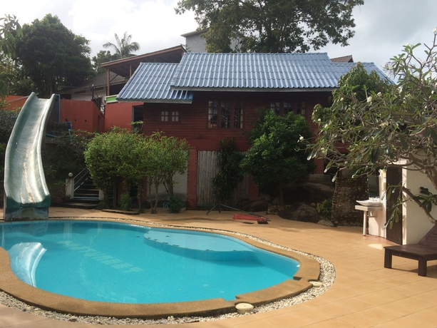 Imagen de la piscina del Hotel Tharathip Resort. Foto 16