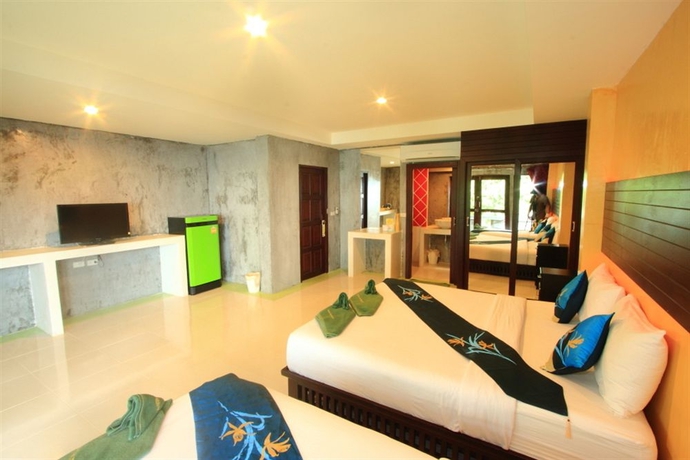 Imagen de la habitación del Hotel Tharathip Resort. Foto 10