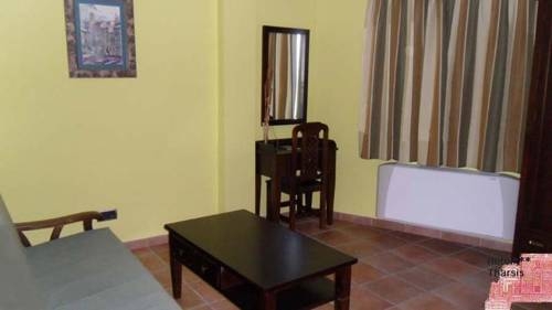 Imagen de la habitación del Hotel Tharsis. Foto 6