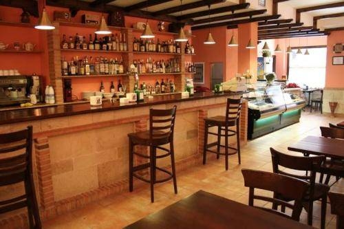 Imagen del bar/restaurante del Hotel Tharsis. Foto 3