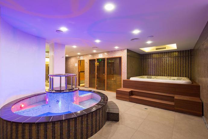 Imagen de los interiores del Hotel Thassos Grand Resort. Foto 22