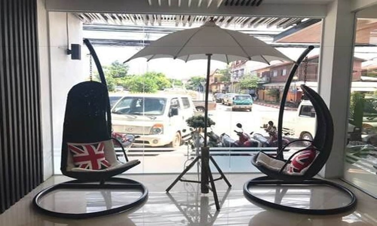 Imagen del bar/restaurante del Hotel Thatluang View. Foto 3