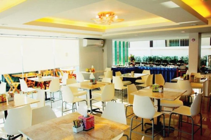 Imagen del bar/restaurante del Hotel Thatphanom River View. Foto 3