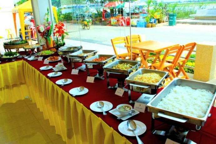 Imagen del bar/restaurante del Hotel Thatphanom River View. Foto 4