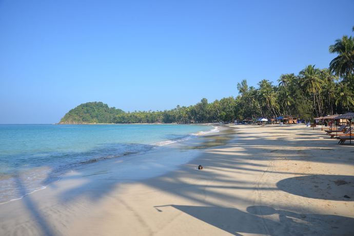 Imagen de los exteriores del Hotel Thazin Palace A. Foto 16