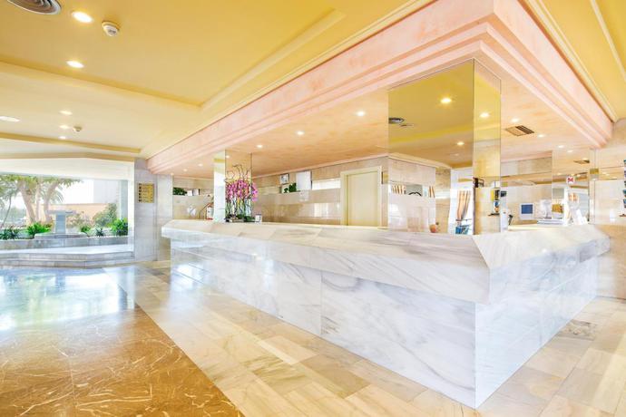 Imagen de los interiores del Hotel Thb El Cid - Adults Only. Foto 8