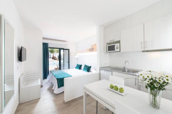 Imagen de la habitación del Hotel Thb Flora. Foto 4